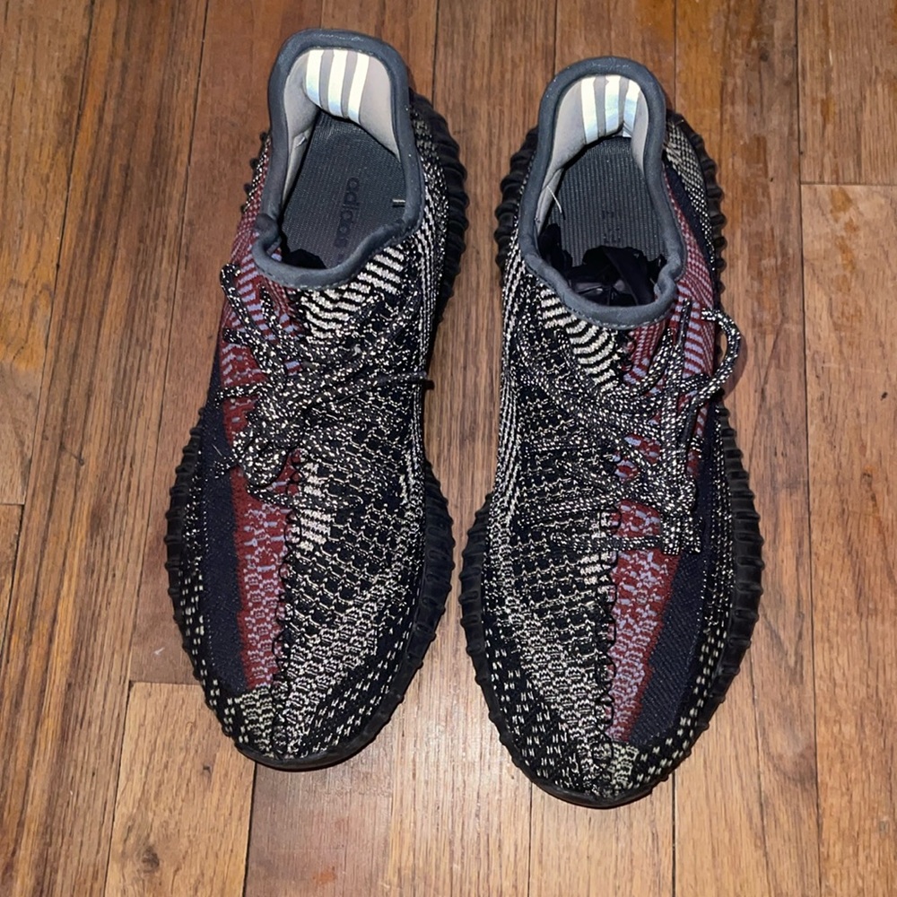 Yeezy boost 350 V2 Yecheil